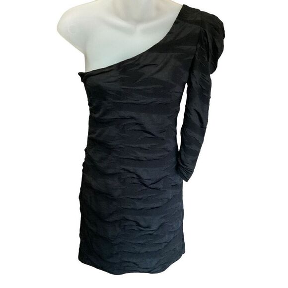 Papaya One Shoulder Ruffle Wavy Black Mini Dress Left Sleeve Junior Large - Picture 1 of 11